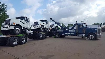 Wrecker Service Unhooking